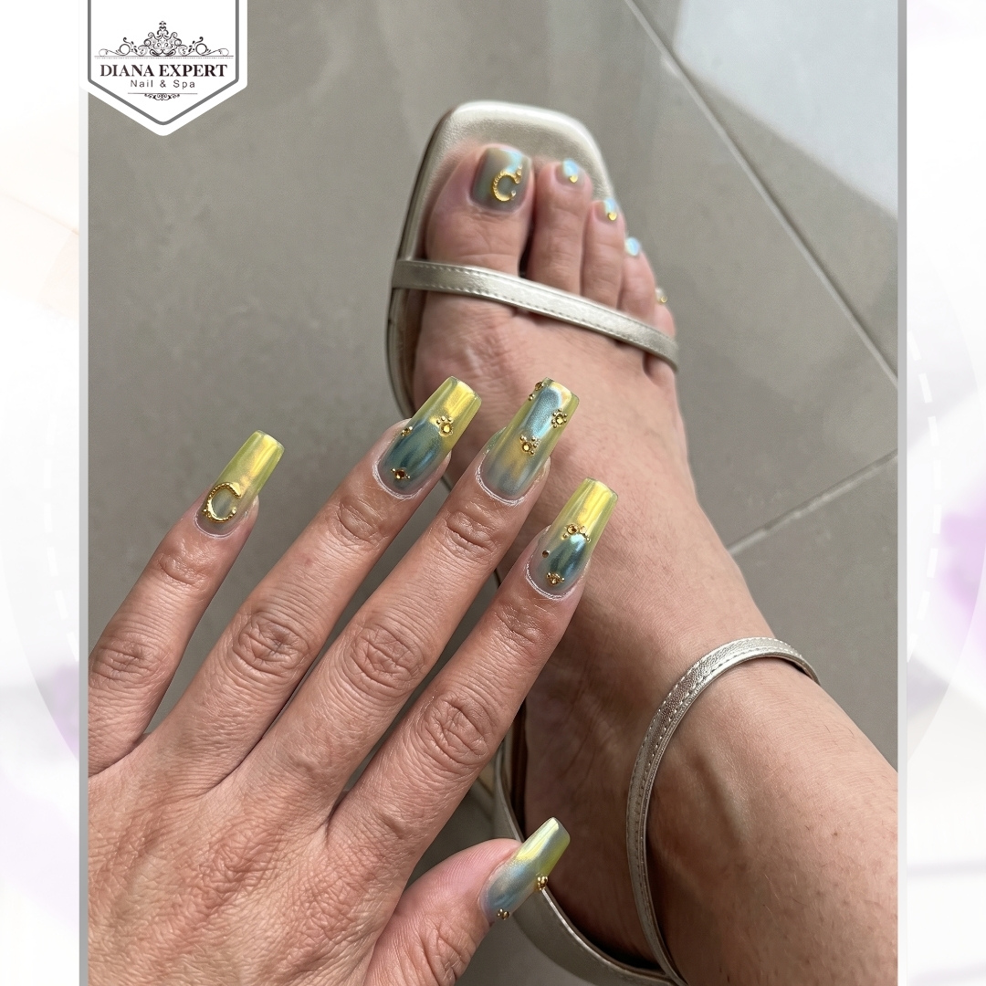 Angel nails